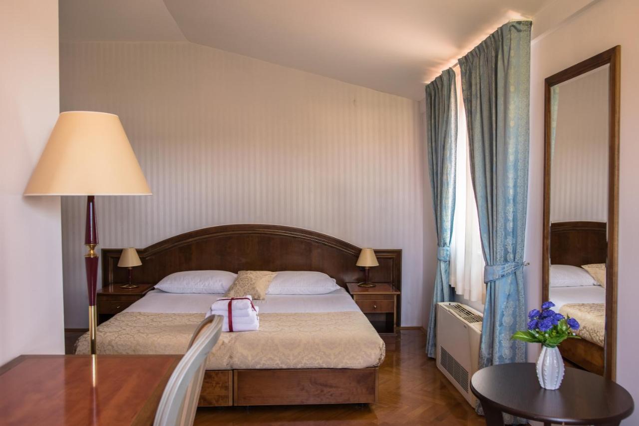 Hotel Minerva Medulin Eksteriør billede