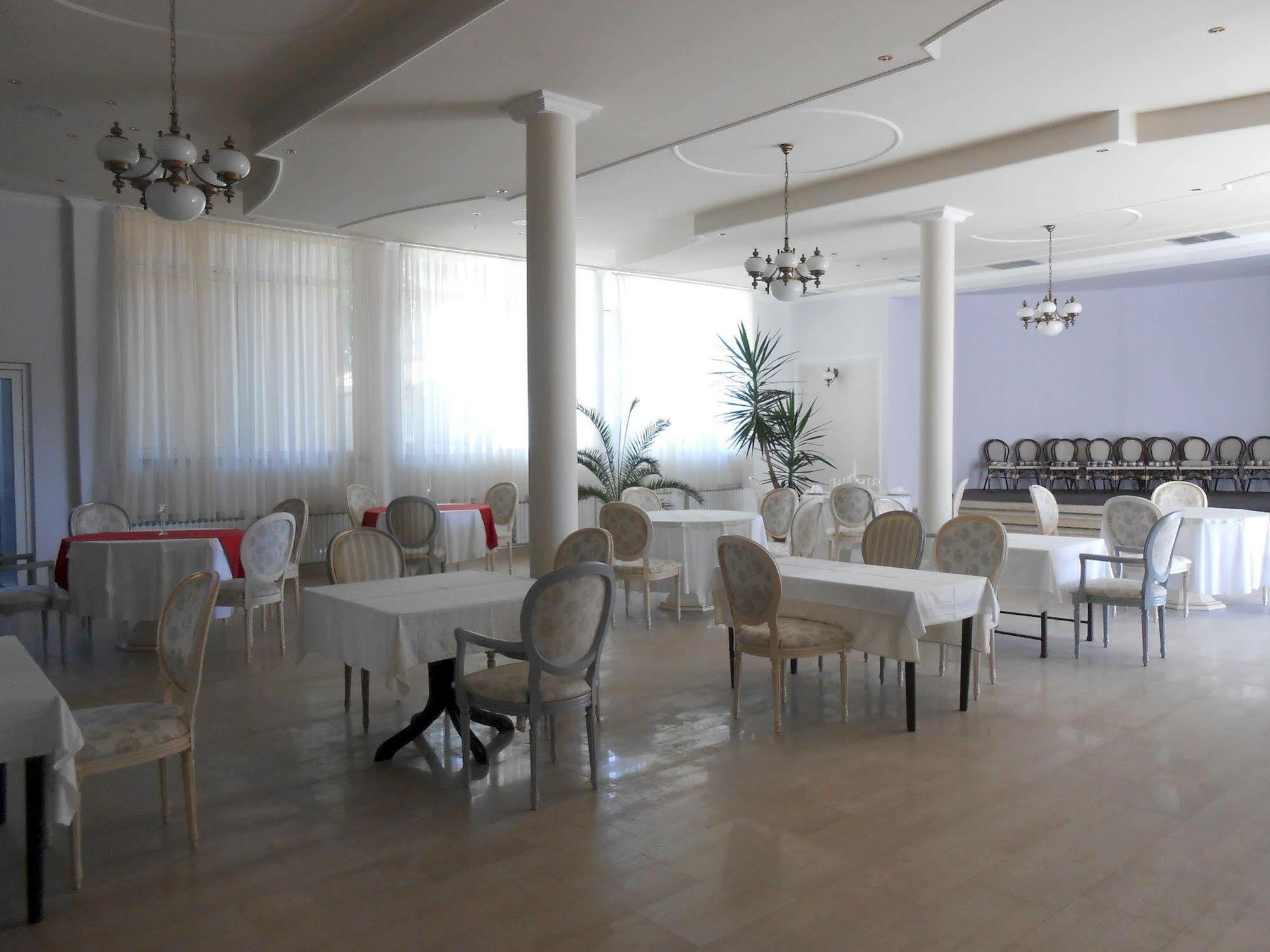 Hotel Minerva Medulin Eksteriør billede